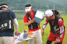 화이트자연 > 자연과함께해요~~ 물반고기반 민물 스텝번개출조2부 : 낚시사랑