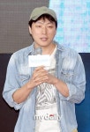 하쿠나폴레 | [MD포토] 김선웅 감독 `하쿠나 마타타 폴레폴레 연출했어요` - 마이데일리 [MD포토] 김선웅 감독 '하쿠나 마타타 폴레폴레 연출했어요'
