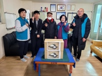 삼목회, 남동구 만수3동 동부경로당에 떡국 떡 전달:경인투데이뉴스 ≪경인투데이뉴스≫ 삼목회, 남동구 만수3동 동부경로당에 떡국 떡 전달