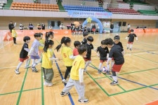 2024년 공주시 어린이집 신체놀이(축구) 행사 열려 | 뉴스로