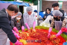 성북구 길음2동, ‘사랑의 김장나눔’으로 이웃 사랑의 온도 올려 | 뉴스로