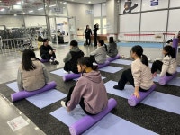 춘천도시공사, 반다비국민체육센터서 학교밖 청소년 컬링 체험 프로그램 진행 | 뉴스로