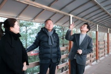 이상일 용인특례시장, 수지·기흥구 7개 초·중학교 주변 방문해 교육과 통학 환경 개선 현장 확인 | 뉴스로