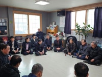 월항면 경로당 방문, 어르신들께 새해 인사드려 | 뉴스로