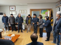 합천군 용주면 사회단체장, 새해 경로당 방문 | 뉴스로