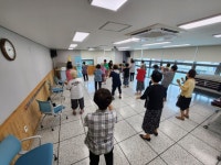 “치매야 오지말거라!” 사천시치매안심센터, 지역 주민을 위한 치매예방교실 쫙~ 깔아줘 | 뉴스로