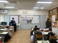영천시립도서관, 초등학교 입학생 대상 북스타트 책날개 배부 | 뉴스로