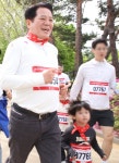안양시, 풍성한 어린이날 행사 성료…국제어린이마라톤 1500여명 참여 | 뉴스로