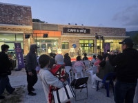 공주시, 선돌느티나무캠핑마을 개장…가족 체험캠프 진행 | 뉴스로