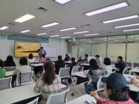 김천시립도서관, ‘AI, 창의성의 날개를 펼치다’ 부모 교육 성료 | 뉴스로