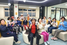 디지털로 여는 건강한 노후! 달서구, 어르신 대상 디지털 교육 실시 | 뉴스로