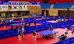 2025 춘계 회장기 실업탁구대회 개막식, 경산 실내체육관에서 열려 | 뉴스로