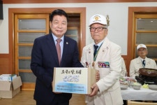 고성군 예비군 지역대, 6·25참전유공자 모셔 위문행사 펼쳐 | 뉴스로