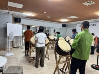 거창군, 자활사업참여자 청장년 대상 ‘두드림’ 난타 프로그램 추진 | 뉴스로