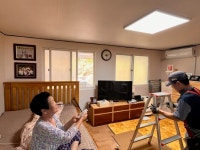 초평면 지사협, 사랑의 리모컨형 LED 조명 지원사업 완료 | 뉴스로