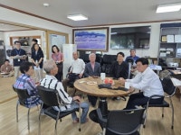 기장군, 경로당 현장방문 추진으로 지역 어르신들과 소통 강화 | 뉴스로