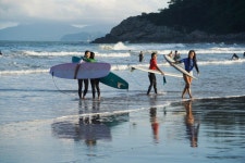 ‘탁 트인 바다와 장어 한입!’ 올여름 고흥으로 가자 힐링도 체험도 맛도 한자리! 고흥에서 여름 제대로 즐기자 | 뉴스로