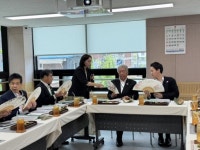 부천교류도시 오카야마 오정노인복지관 방문, 디지털 복지에 큰 관심 | 뉴스로