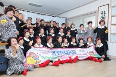 ‘마음이 젊으면 영원한 청춘’ 수륜면 수성1리 청춘사진관 운영 | 뉴스로