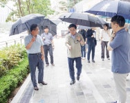 진교훈 강서구청장, 마곡 엠밸리7단지 보도침하 현장 점검 | 뉴스로