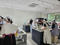 함께 만들고 나누는 공간…구미로컬푸드 공유주방 인기몰이 | 뉴스로