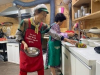 부일교통(주), 서대문구 홍은2동 어르신 식사 대접 나서 | 뉴스로