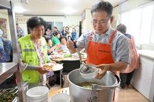 - 도산1리 경로당, 중식5일제 자율 확대 운영으로 공동체 활력 높여 도산1리 경로당, 중식5일제 자율 확대 운영으로 공동체 활력 높여