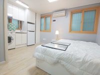 피터팬의 좋은방 구하기 지상신림역 초초 역세권 도보4분. 퀸사이즈 침대까지 다 옵션포함입니다. 