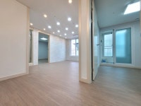 피터팬의 좋은방 구하기 거실 넓고 전망 나오는 3룸 화장실 2개 전세 매물 입니다.