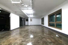 피터팬의 좋은방 구하기 보증금조정가능 홍대입구역연남동 위치좋은무권리상가 주차가능문의폭주중사이즈굿