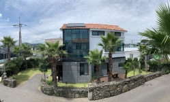 제주특별자치도 서귀포시 성산읍 [매매] 3억 9000 건물전체(방:3/욕실... 제주특별자치도 서귀포시 성산읍 [매매] 3억 9000 건물전체(방:3/욕실:2)