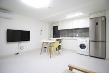 서울특별시 강남구 역삼동 [단기임대] 120/120 원룸(방:1/욕실:1) | 피터팬의 좋은방 구하기 서울특별시 강남구 역삼동 [단기임대] 120/120... 