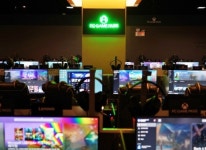 무료로 즐기는 고성능 PC 게이밍! 강남 ‘게임패스 팝업 PC방’을 가다 무료로 즐기는 고성능 PC 게이밍! 강남 ‘게임패스 팝업 PC방’을 가다... 