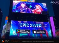 스마일게이트 메가포트 에픽세븐 에스파 타임스퀘어 옥외 광고 공개