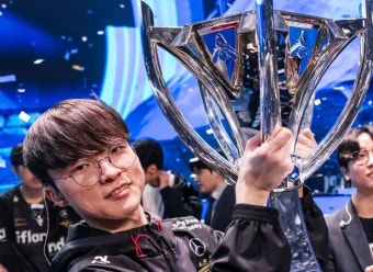 라이엇 게임즈 이스포츠 2023 LoL 월드 챔피언십 결승전 결과 T1 롤드컵 역사상 첫 4회 우승 달성
