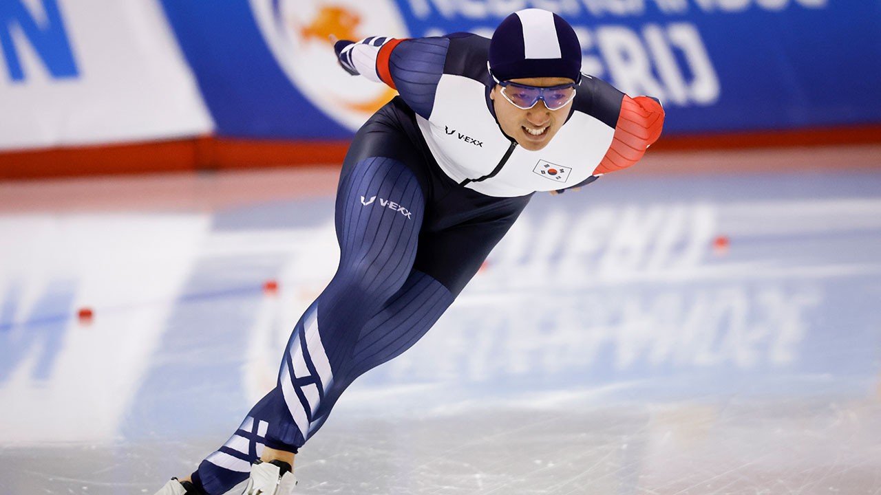 김준호, 폴란드 월드컵서 스피드스케이팅 500m 1차 레이스 동메달 획득