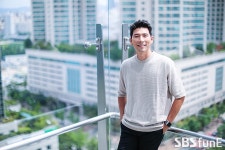 [인터뷰] 이상원 "첫 주연, 신났다…친근감 주는 배우 되고파" | SBS 연예뉴스 [인터뷰] 이상원 "첫 ...