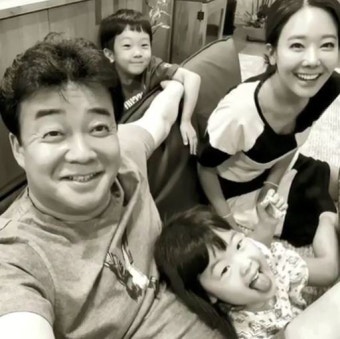 '백종원' 소유진이 세 남매와 한 '미아방지 지문등록' 무엇?…누리꾼 '관심' | 세계일보 '백종원' 소유진이 세 남매와 한 '미아방지 지문등록...