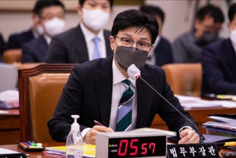 한동훈, 이재명 만난 적 없다는 김성태에 “일종의 말맞추기 신호 보내는 것” | 세계일보 한동훈, 이재명 만난 적 없다는 김성태에 “일종의...