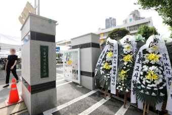 숨진 서이초 교사, 학교에 총 10회 상담 요청…이번 달에만 3차례 | 세계일보 숨진 서이초 교사, 학교에 총 10회 상담 요청…이번 달에만 3차례