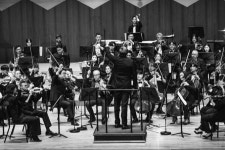 세계 초연 ‘트럼펫 협주곡’과 브람스 교향곡 1번 모두 빛났다… ‘음악적 동지’들의 힘 덕분 | 세계일보 세계 초연 ‘트럼펫 협주곡’과... 