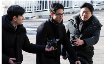 “이선균, 수사과정 과도한 노출·무분별한 허위사실 유포 부담감 컸을 듯” | 세계일보 “이선균, 수사과정 과도한 노출·무분별한 허위사실 유포...