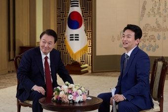 “명품백이 ‘조그마한 파우치’?” “홍보대행사 된 KBS” 野 비판 잇따라 | 세계일보 “명품백이 ‘조그마한 파우치’?” “홍보대행사 된...