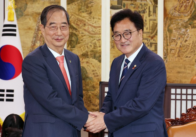 우원식 국회의장과 한덕수 대통령 권한대행, 국정 안정을 위한 협치 강조