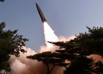 북, 동해상으로 탄도미사일 발사…오물풍선에 이어 도발 | 세계일보 북, 동해상으로 탄도미사일 발사…오물풍선에 이어 도발