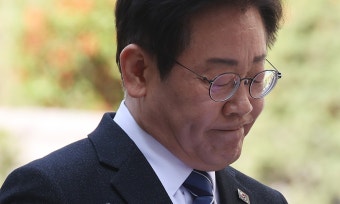 “국민들은 경범죄도 다 처벌” 이재명, ‘대장동 재판’ 증인 불출석… 과태료 300만원 | 세계일보 “국민들은 경범죄도 다 처벌” 이재명...