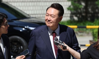 내란특검, 윤석열 체포영장 청구… “3차례 출석요구 불응” | 세계일보 내란특검, 윤석열 체포영장 청구… “3차례 출석요구 불응”