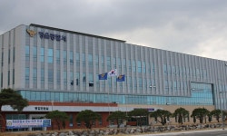 정읍서 10대 아르바이트생 때린 고깃집 사장…경찰 조사 | 세계일보 정읍서 10대 아르바이트생 때린 고깃집 사장…경찰 조사