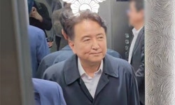 경찰, 김영환 충북도지사 ‘1100만원 수수 의혹’ 소환 조사 | 세계일보 경찰, 김영환 충북도지사 ‘1100만원 수수 의혹’ 소환 조사