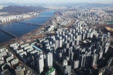 “집값이 안 빠지니까…그래도 지금 사야 할까요?” [부동산+] | 세계일보 “집값이 안 빠지니까…그래도 지금 사야 할까요?” [부동산+]